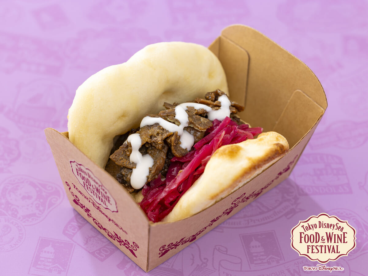 ハウス「こくまろカレー」使用！東京ディズニーシー・フード＆ワイン・フェスティバル／カスバ・フードコート「カリー香るビーフのナンサンド」