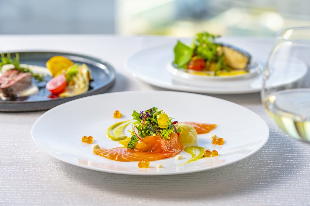 フレンチ「ベイ・ビュー」Mother's Day Special Plan　～ 感謝を伝える特別なひととき ～