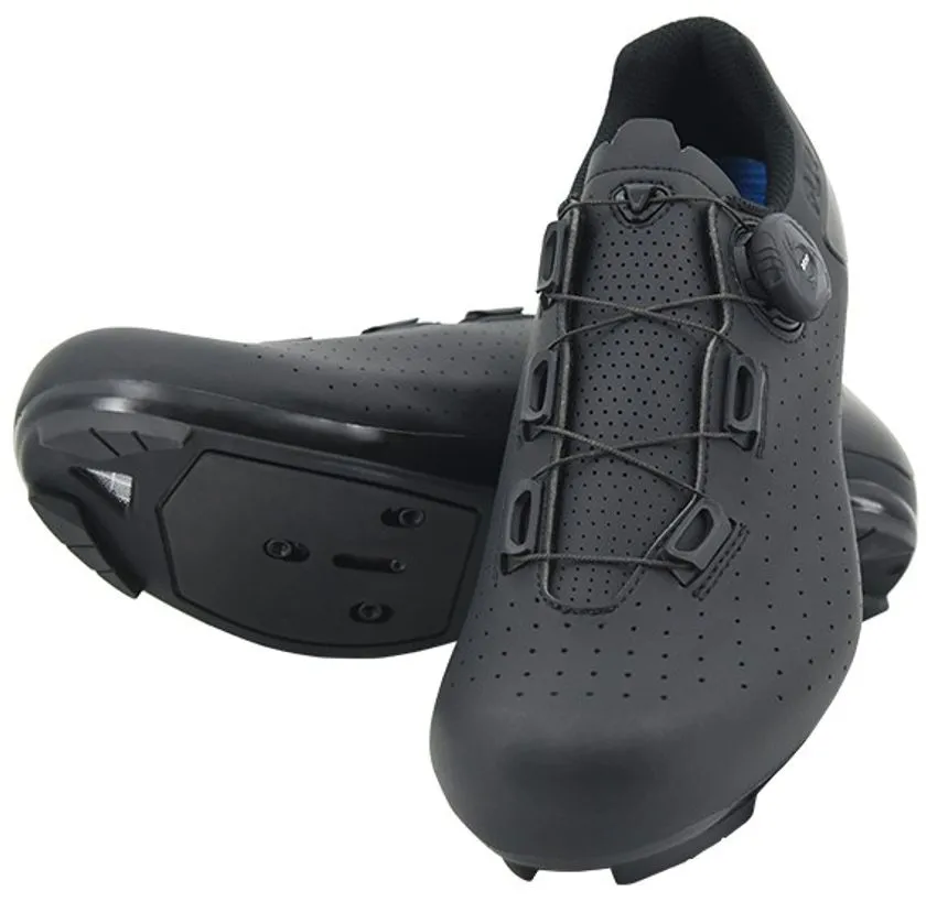 高性能カーボンアウトソールなどFLRの技術的特徴