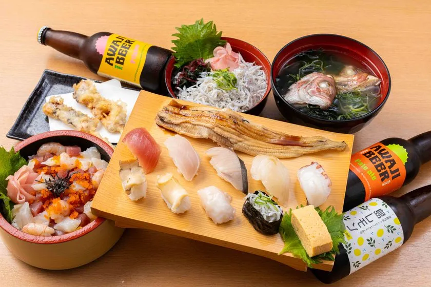 フードコートの寿司メニュー