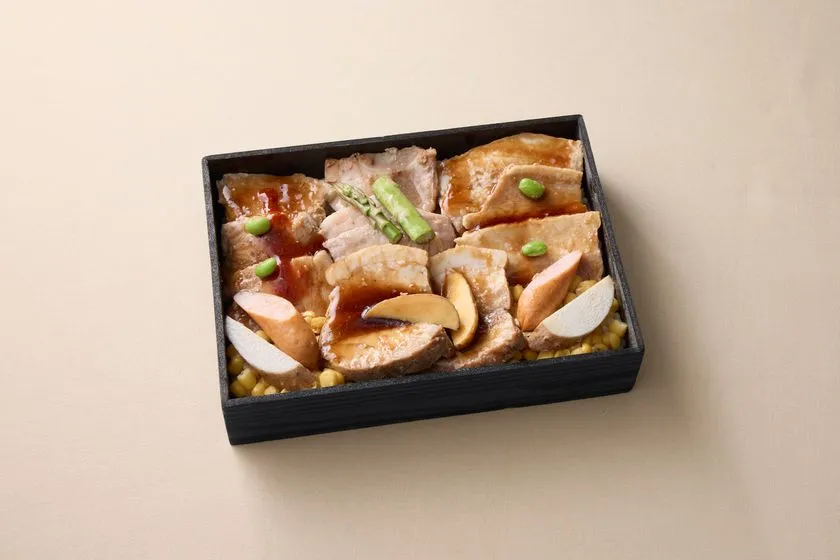 【掛村】 「和豚もち豚食べ比べ弁当」