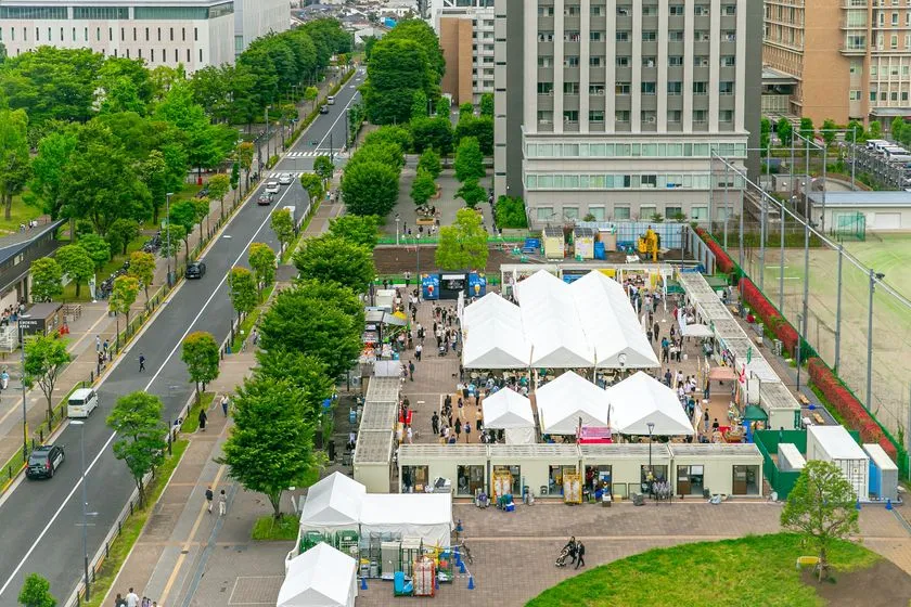 多彩なクラフトビールが並ぶ会場イメージ