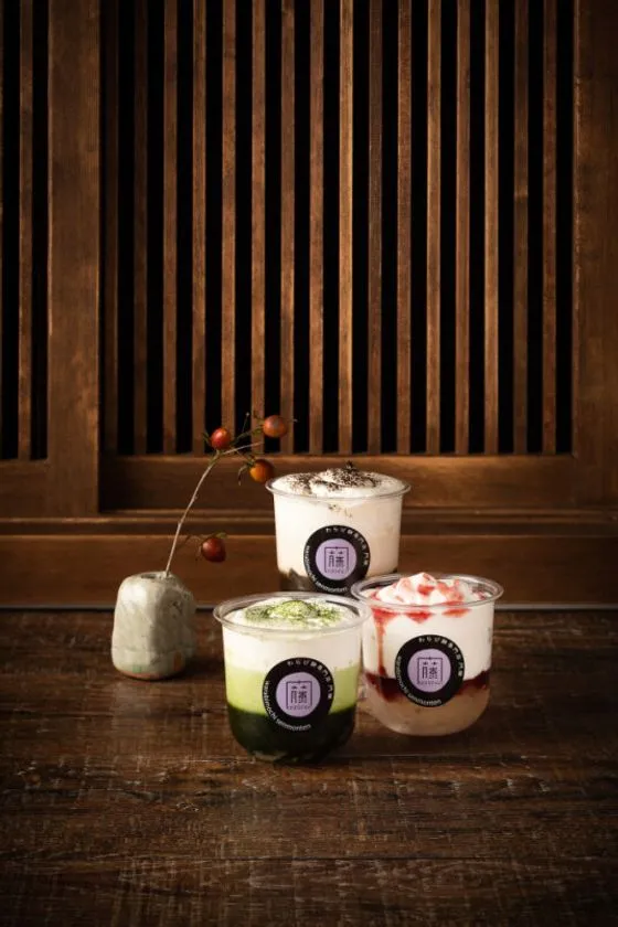 ミシュランシェフとタイアップした自信作のわらび餅入りドリンク