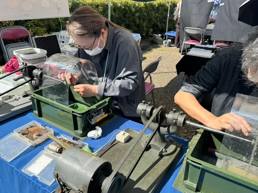 ルース加工を体験できる貴石切子体験