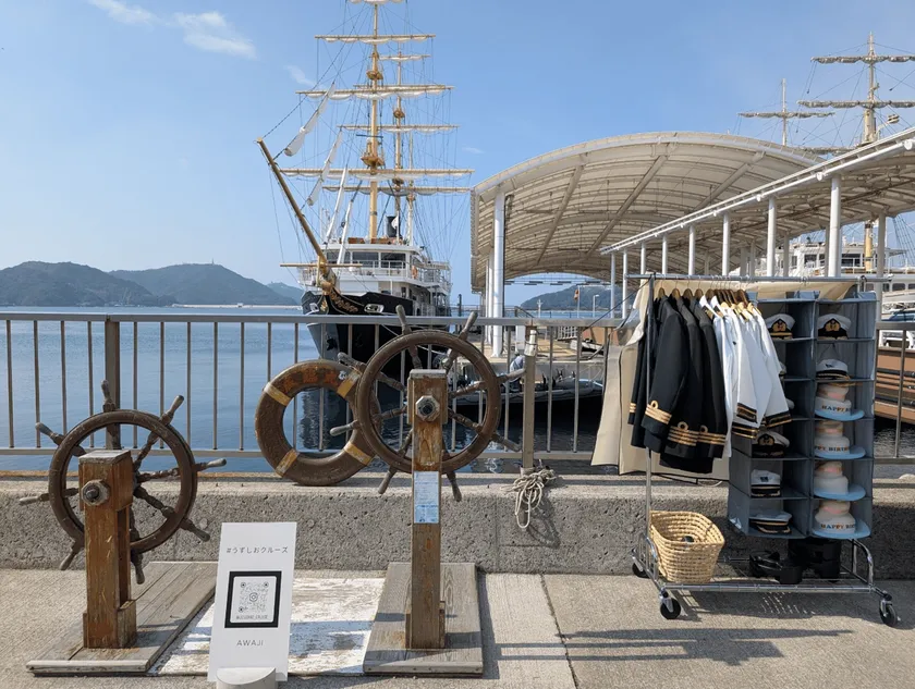 船長服や帽子で記念撮影できる特設フォトスポット