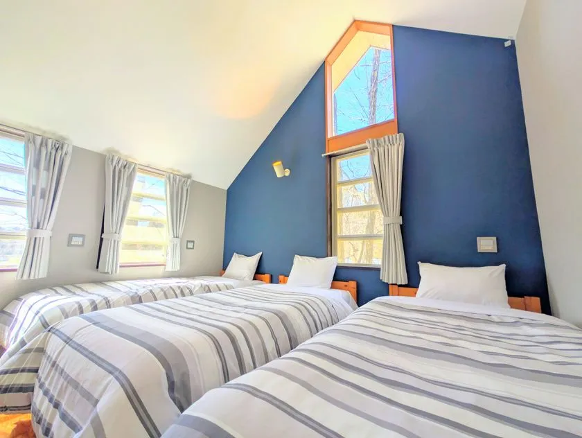 明るく開放感のあるMimoza Retreat NASUのベッドルーム