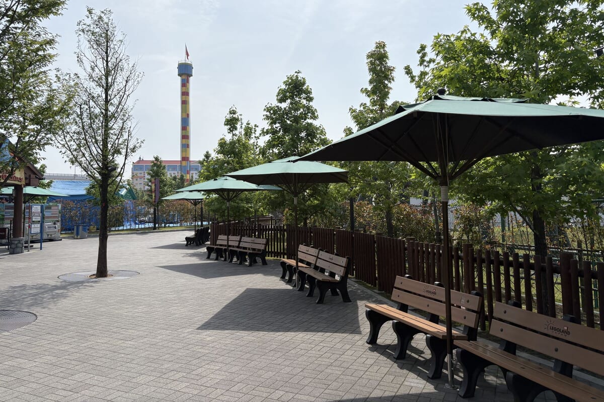 パーク内パラソル