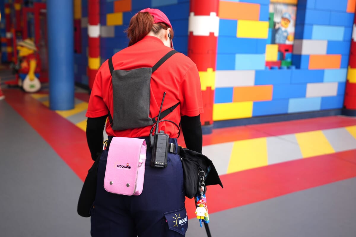 スタッフ着用背負う型冷却アイテム