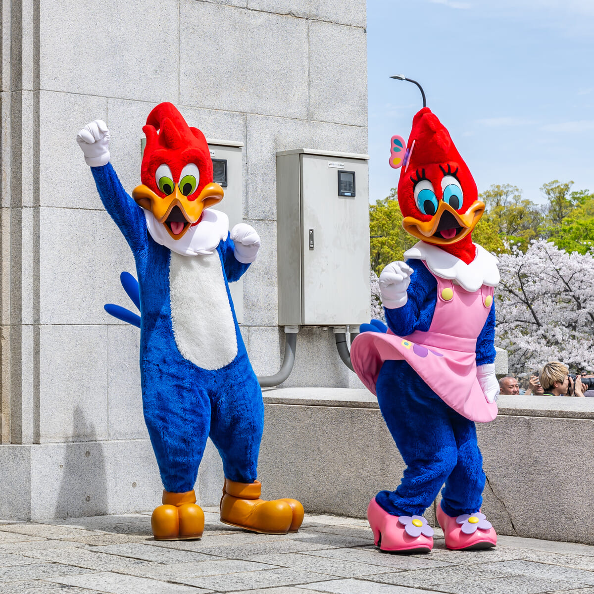 ウッディー＆ウィニーも登場！白バイ＆パトカー出発式