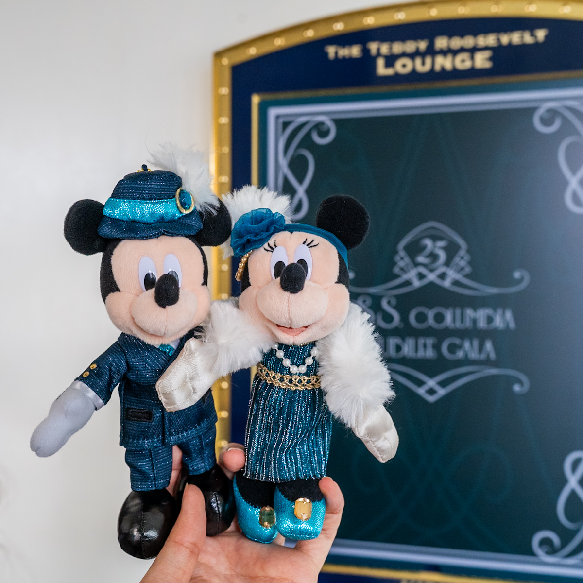 「東京ディズニーシー25周年“スパークリング・ジュビリー”」S.S.コロンビア号 ジュビリーガラ　ぬいぐるみバッジ