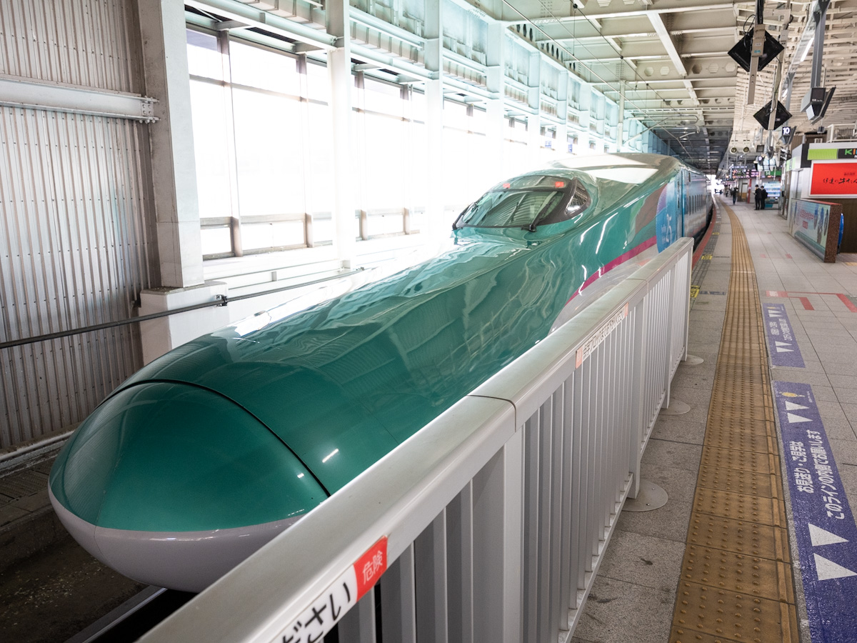 JR東日本・オリエンタルランド「Magical Jubilee Shinkansen」先頭