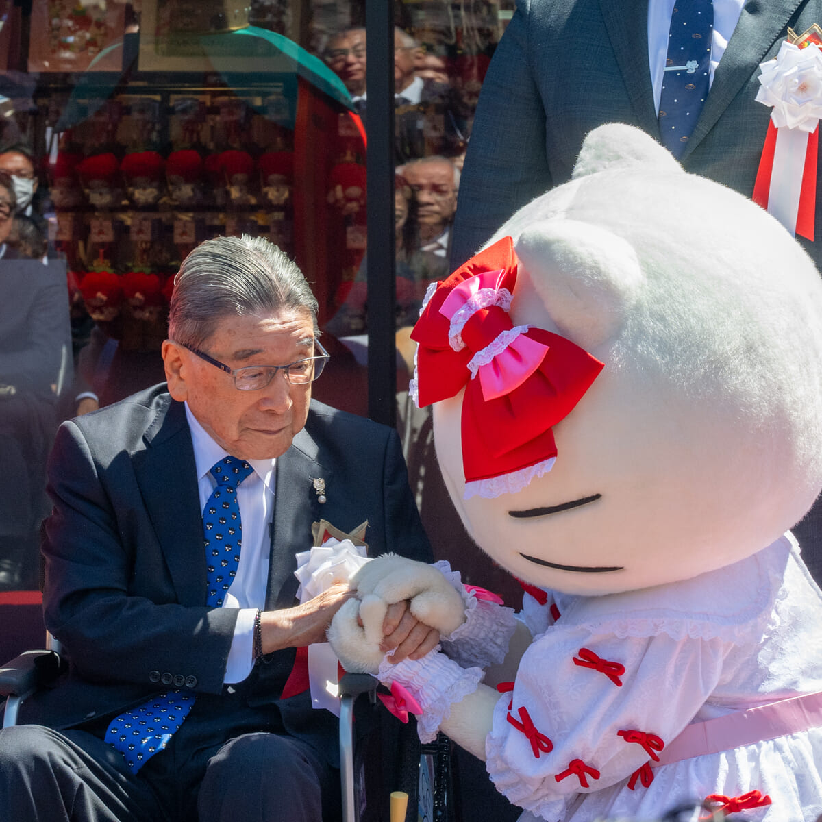 辻󠄀信太郎＆ハローキティ