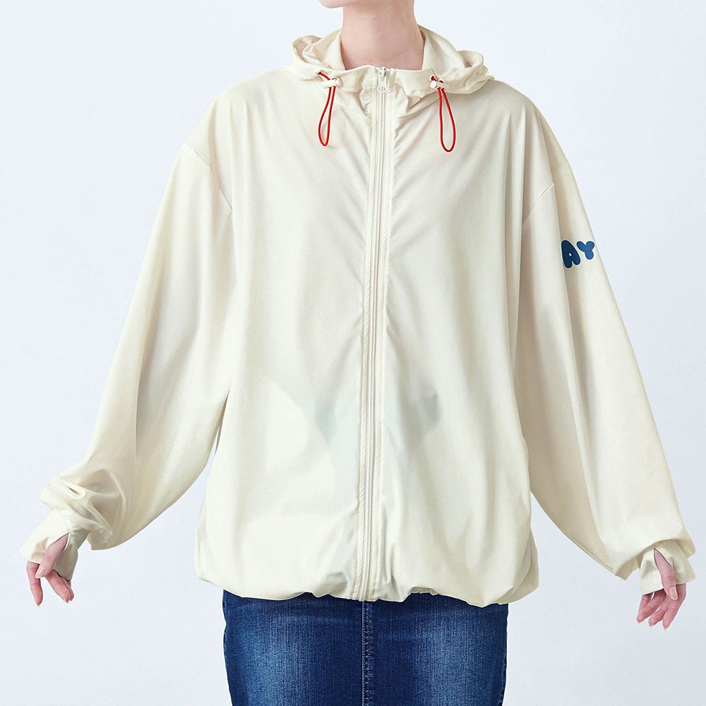 夏にうれしい機能いっぱいパーカー　ベイマックス