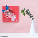 軽量で壁面に飾りやすい、紙製のアートフラワー