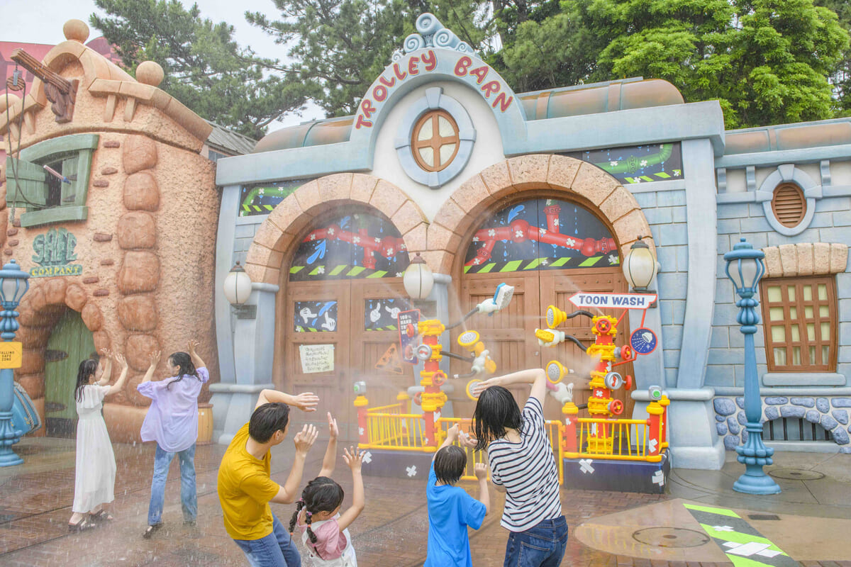東京ディズニーランド「“びしょ濡れ”トゥーンタウン」 