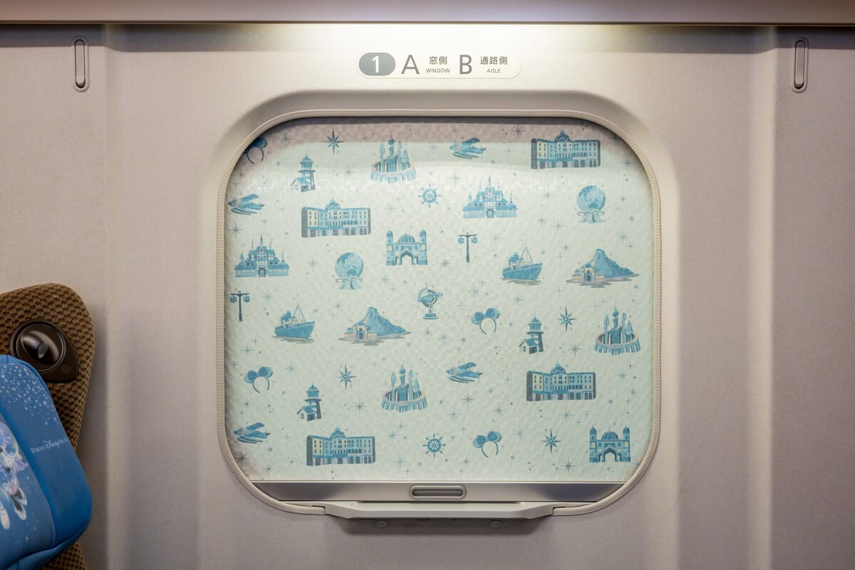 カーテン（グリーン席）
