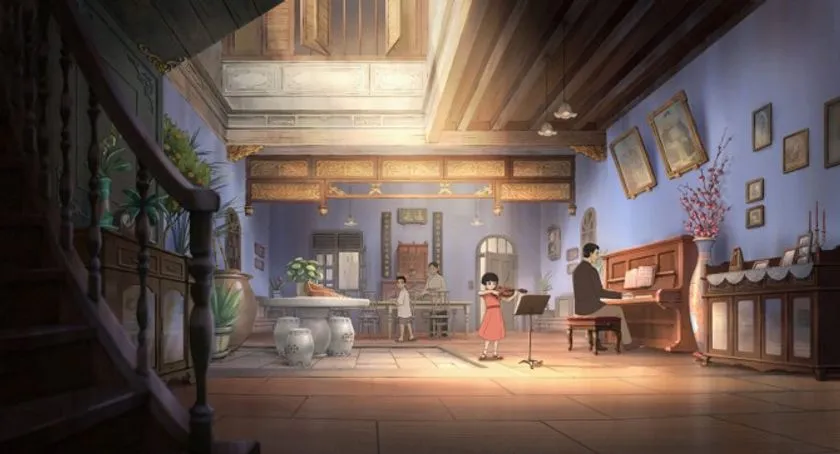 アニメ映画『The Violinist』の室内練習シーン。赤いワンピースの少女がバイオリンを弾き、男性がピアノを伴奏する広間を描いた劇中カット。
