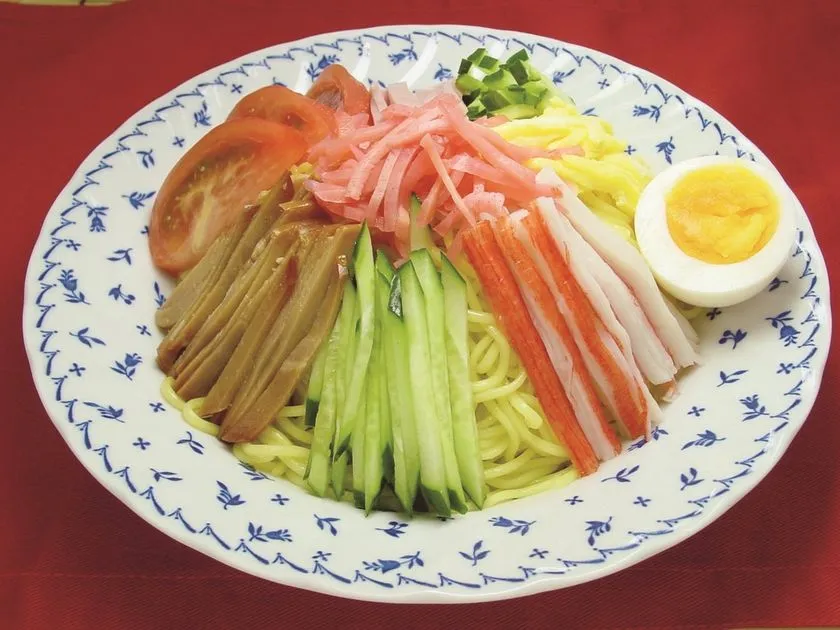 月のうさぎ 冷やし中華風こんにゃく(ごまだれ)