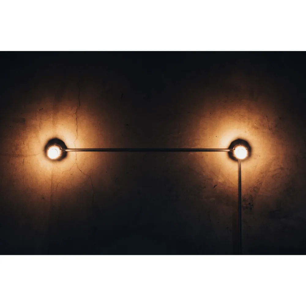 CAST ALUMINUM LAMPの素材・仕上げのクローズアップ