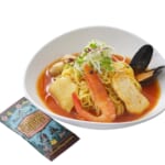 東京ディズニーシー／ホライズンベイ・レストラン「シーフードの冷やし麺（トマト＆サフラン）、ガーリックシュリンプソース付き」