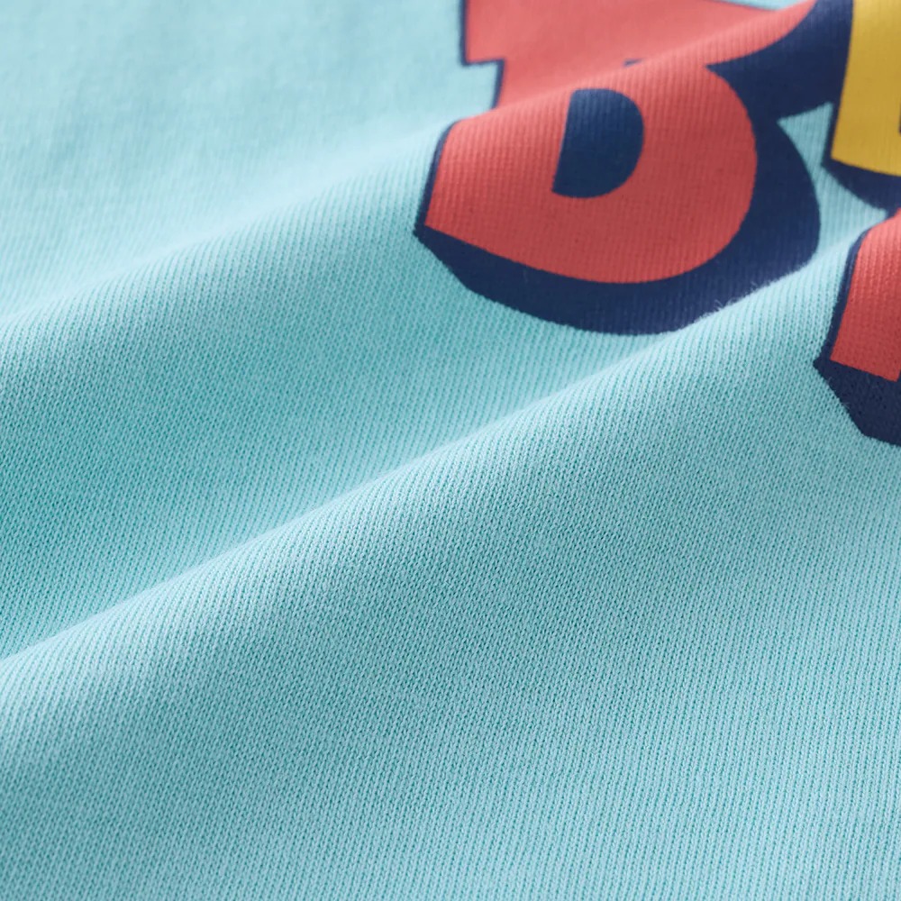 身生地綿100%の接触冷感フレンチスリーブTシャツ「ミッキー&フレンズ」 素材アップ