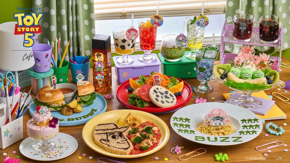 ウッディや最先端のおもちゃをイメージ！OH MY CAFE「トイ・ストーリー5」