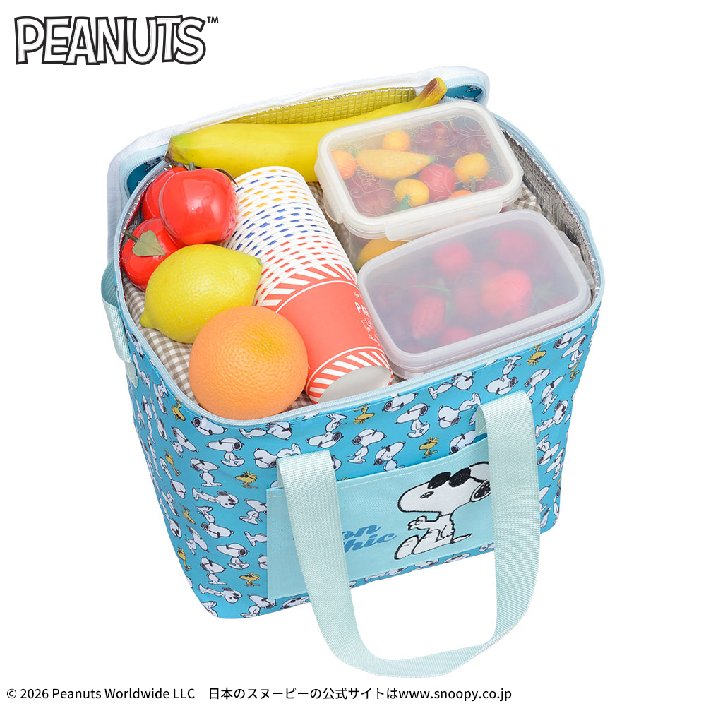 SNOOPY　プラチナムザッカアップリケクーラーバッグ（使用イメージ）