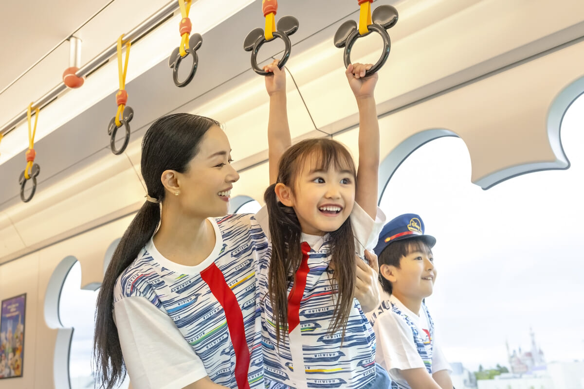 東京ディズニーリゾートを巡るリゾートライナー貸切乗車券02