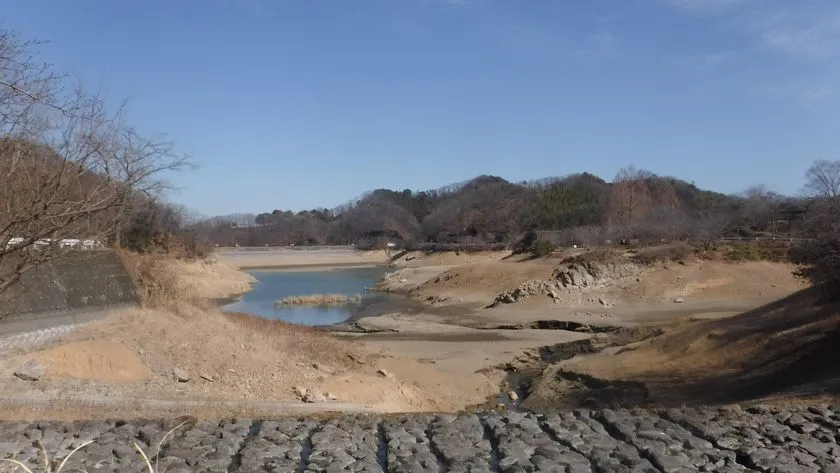 水が少ない2026年2月13日の大塩湖