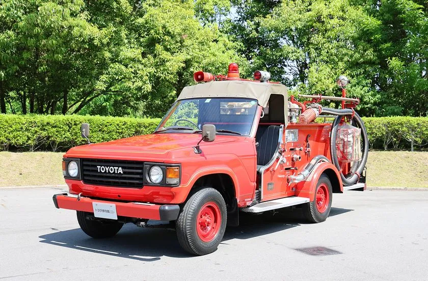 消防車と救急車に乗れる体験展示