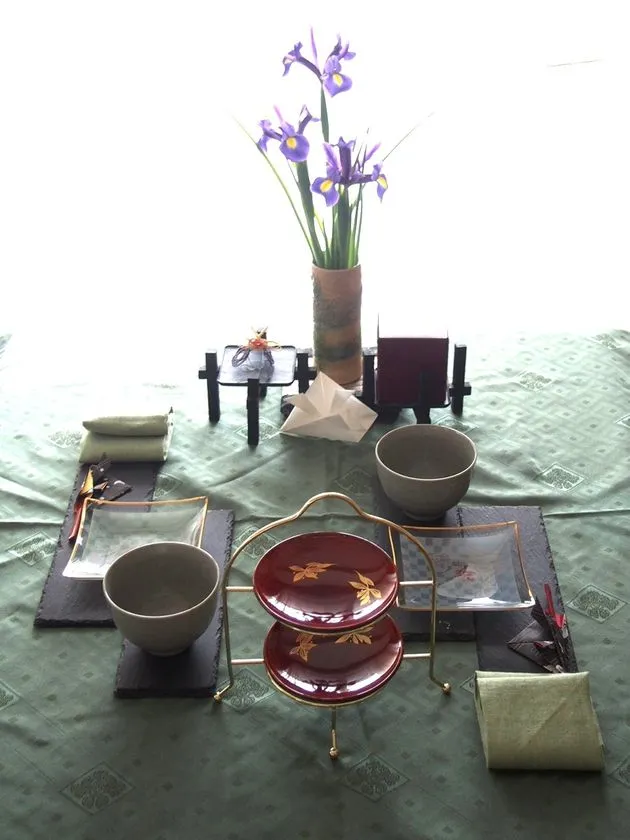 花とお気に入りの花器フォトコンテスト 受賞作品テーブルウェア展示