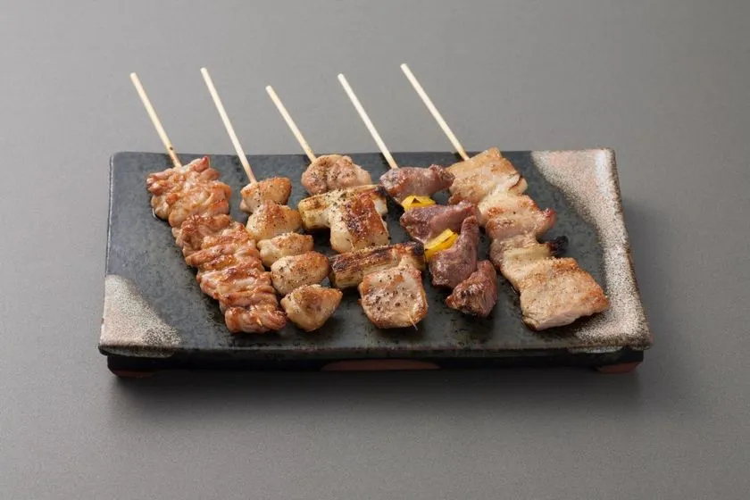 博多創作焼鳥串の盛り合わせ