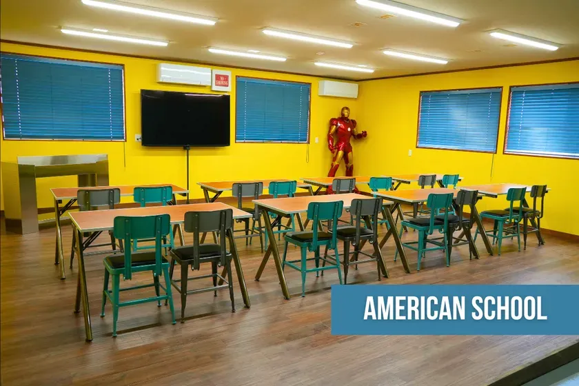 アメリカンスクール風の座学スペース