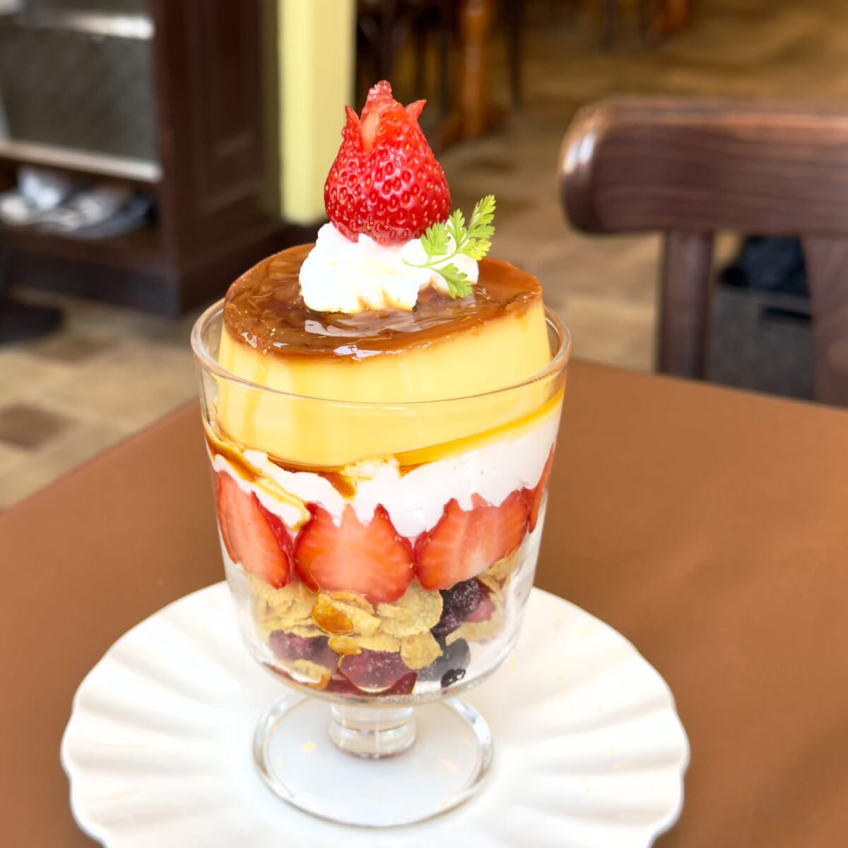 苺のチューリップアラモード