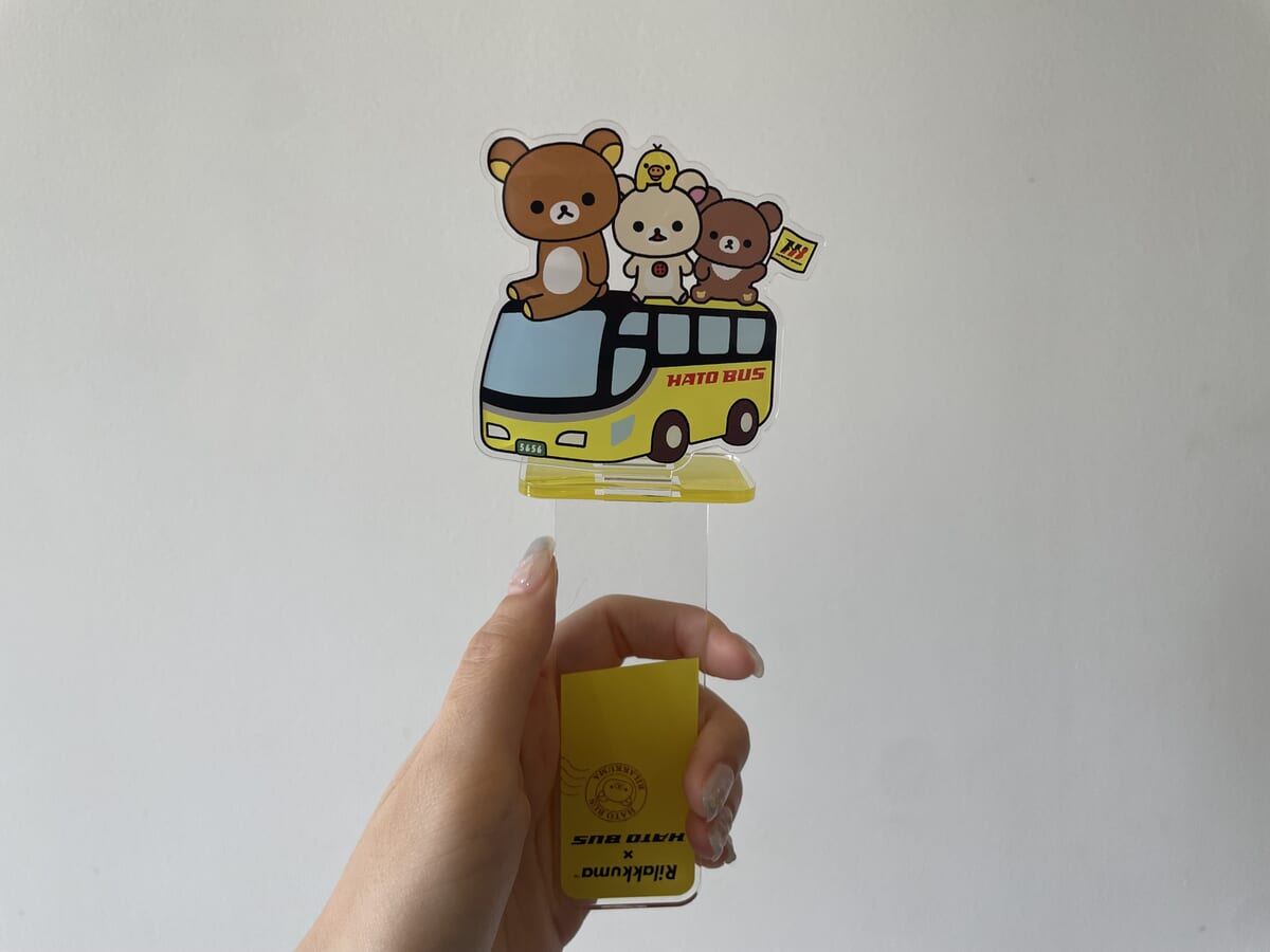 アクリルスタンドは組み替えると持ち手に変身
