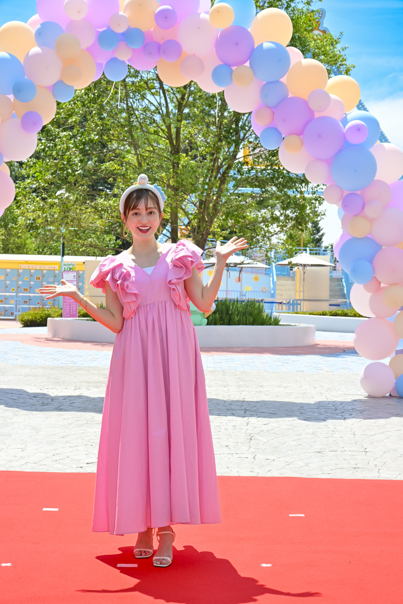 菊地亜美さん　ゲート