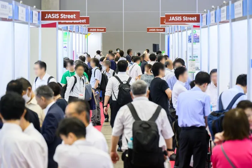 JASIS Streetの通路風景