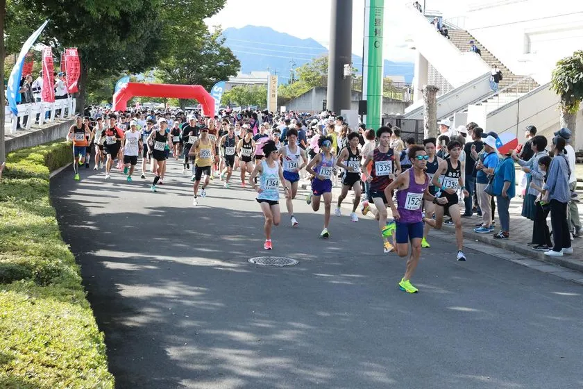 上田古戦場ハーフマラソンの競技志向のランナー