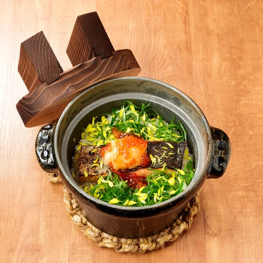 御造り5点盛りと日本酒 神聖