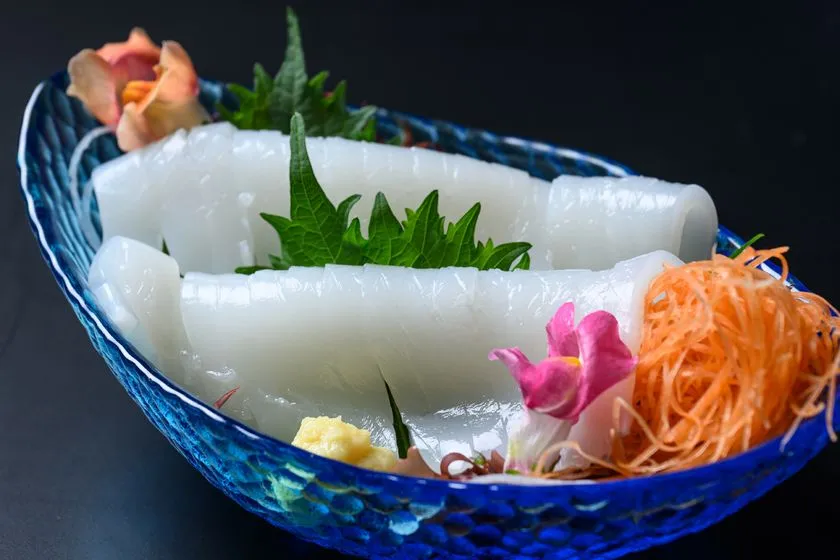 天然アオリイカの刺身