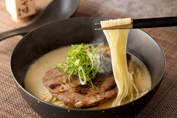 横浜ベイシェラトン ホテル＆タワーズ「シーウインド」ラーメン“花鶏”（あとり）