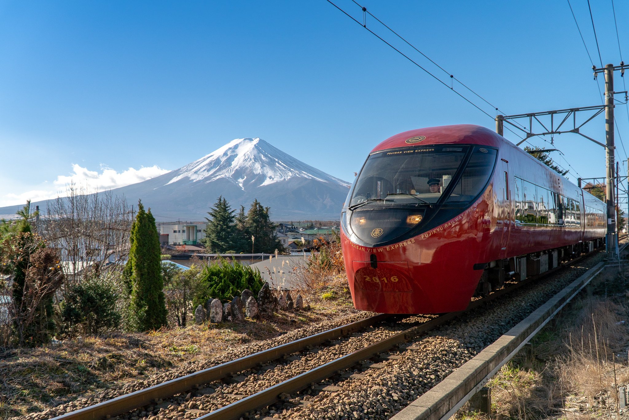 富士急行線を走る列車