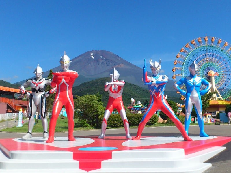 「M78ウルトラマンパーク」のウルトラヒーローモニュメント
