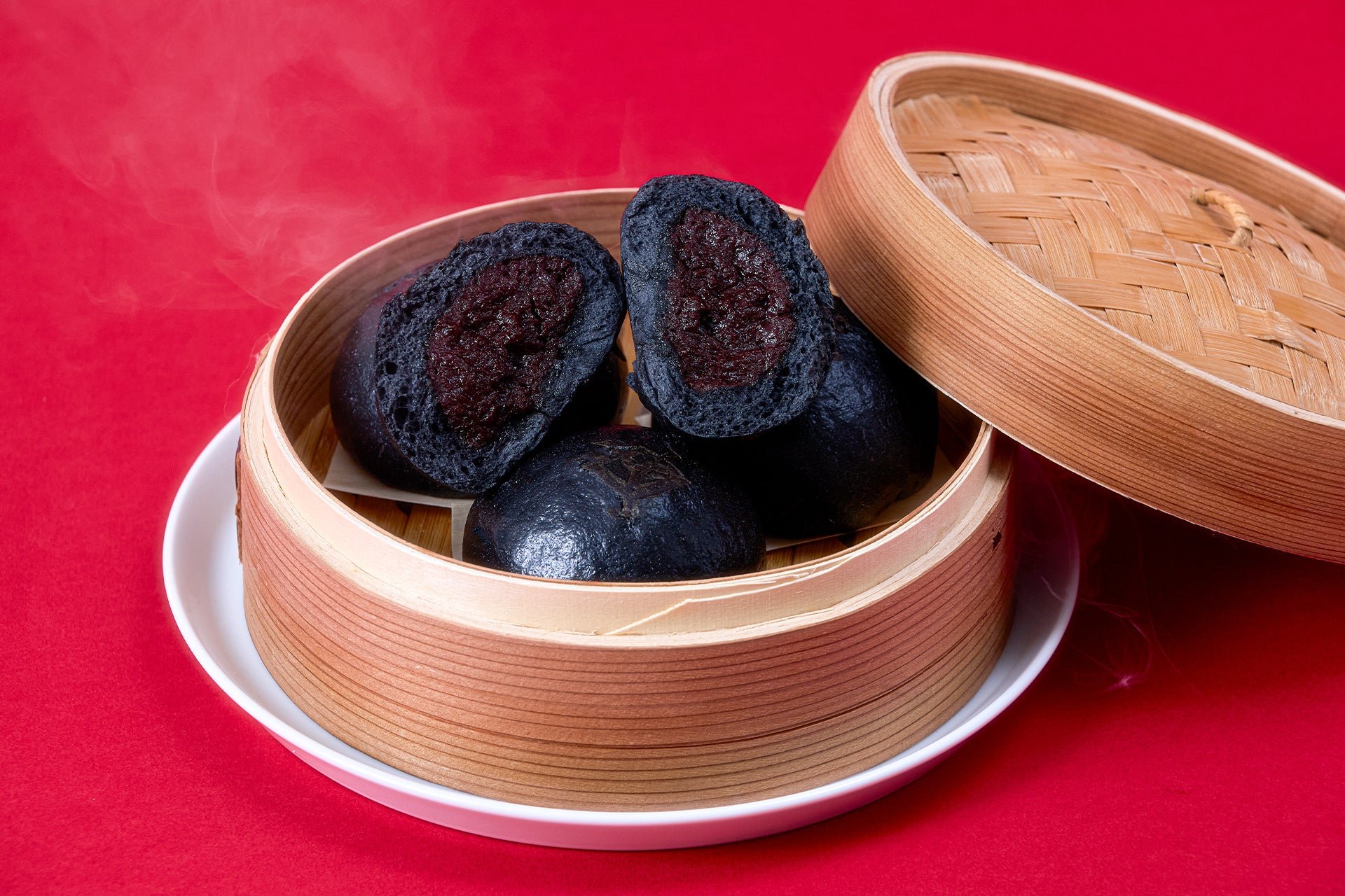 黒（ブラック）チョコ饅の断面