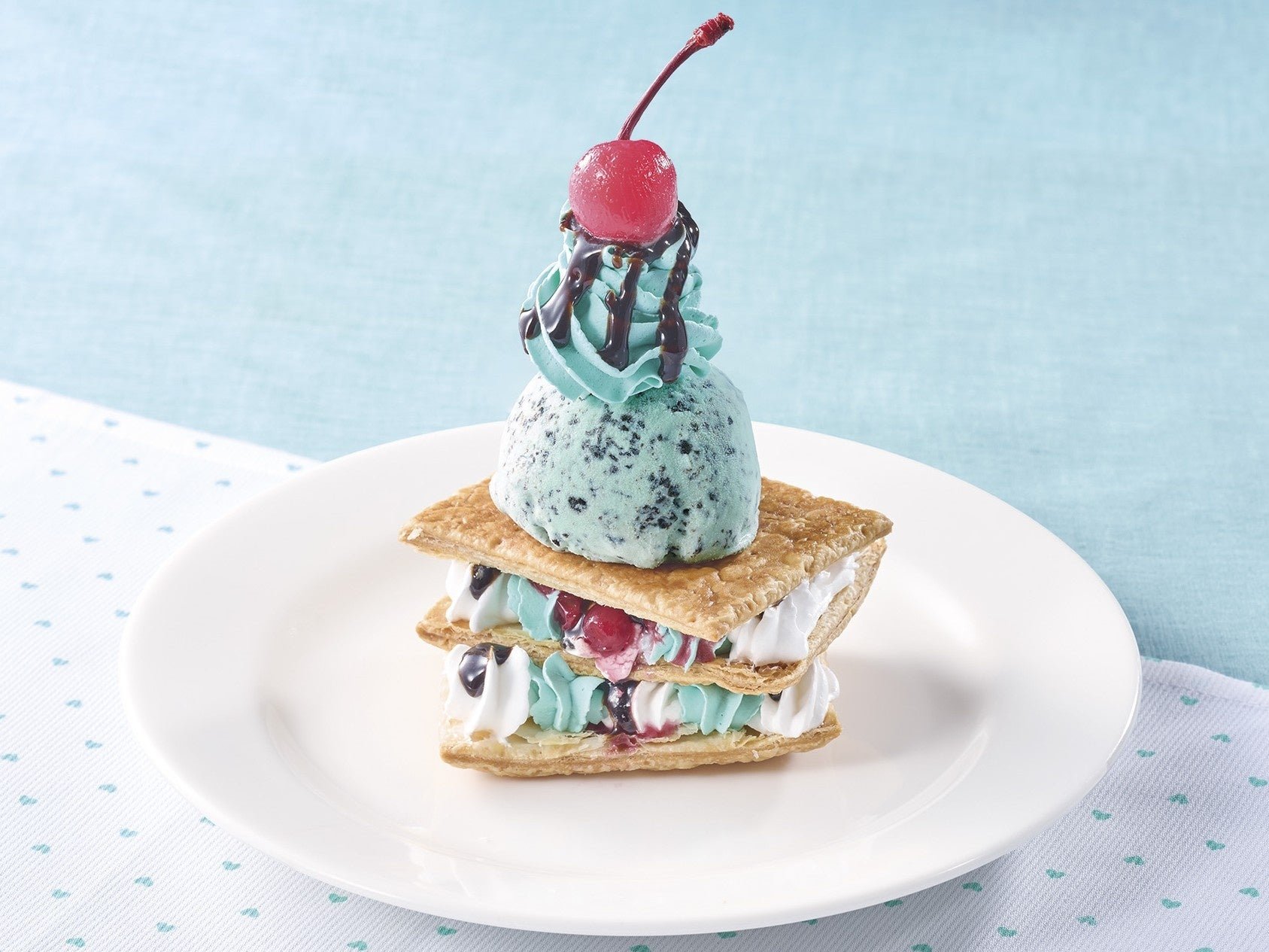 さくさくパイのチョコミントミルフィーユ