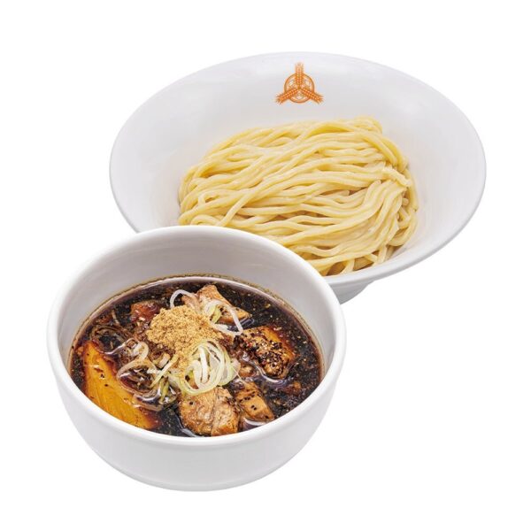 黒鰹醤油つけそばの麺とつけ汁