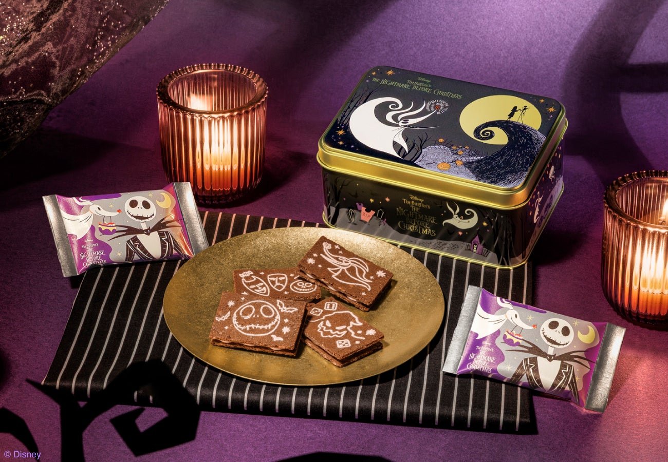 ジャックとサリー、ゼロを描いたスペシャル缶と菓子本体