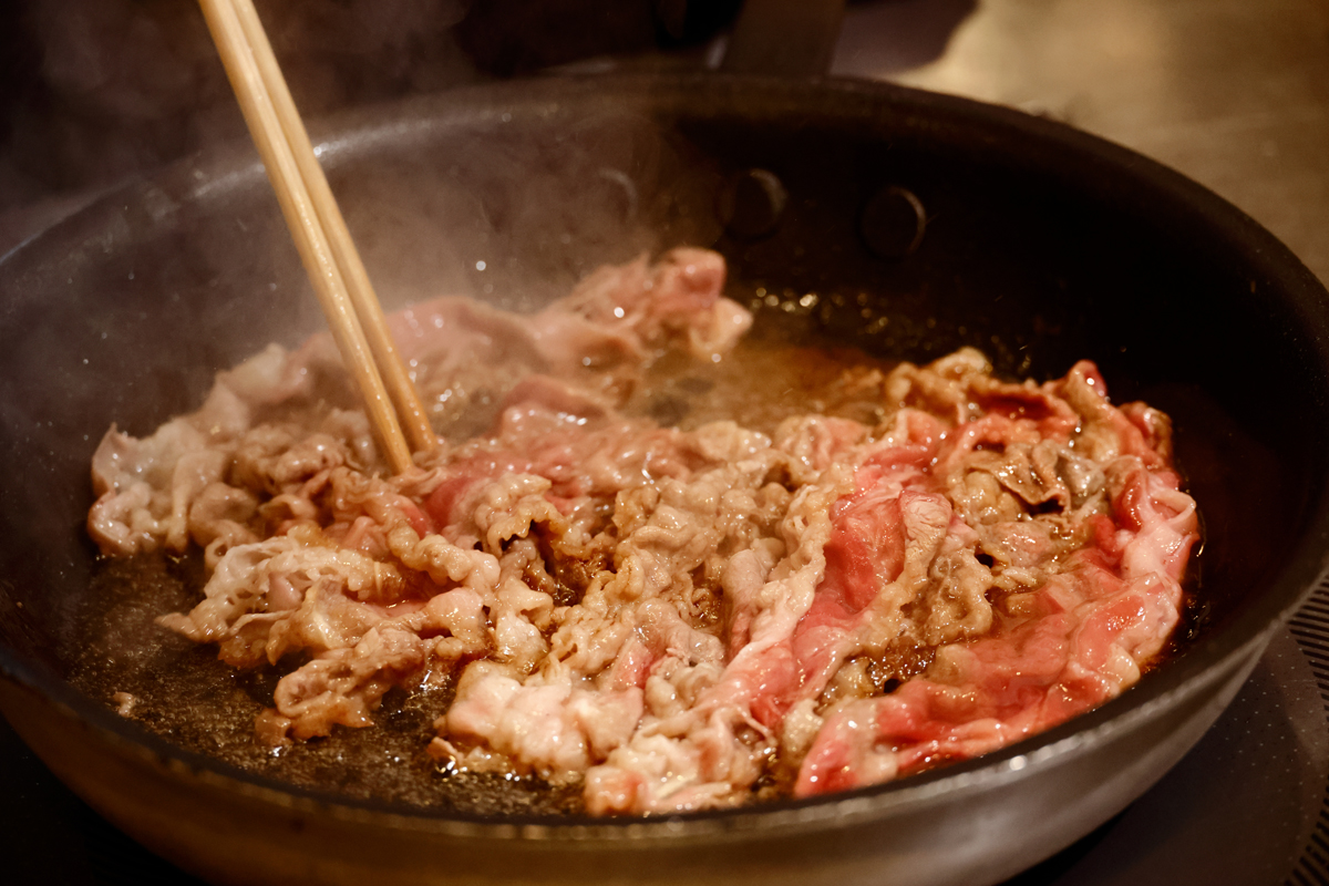10月からはすき焼きも登場