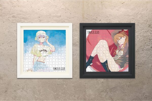 レイとアスカのパズルを額装した展示イメージ