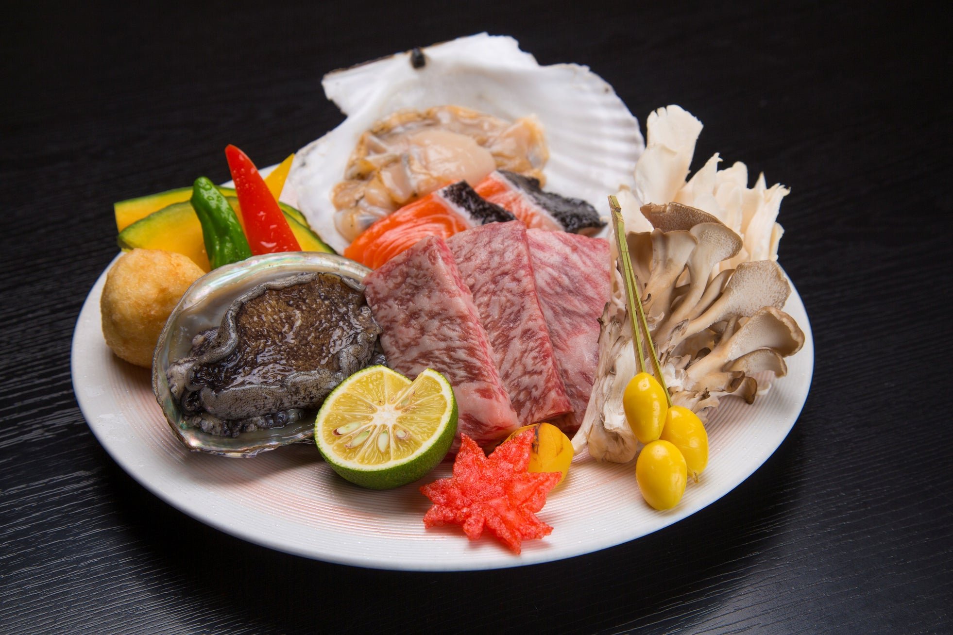 秋の豪華山海盛りの盛り合わせ